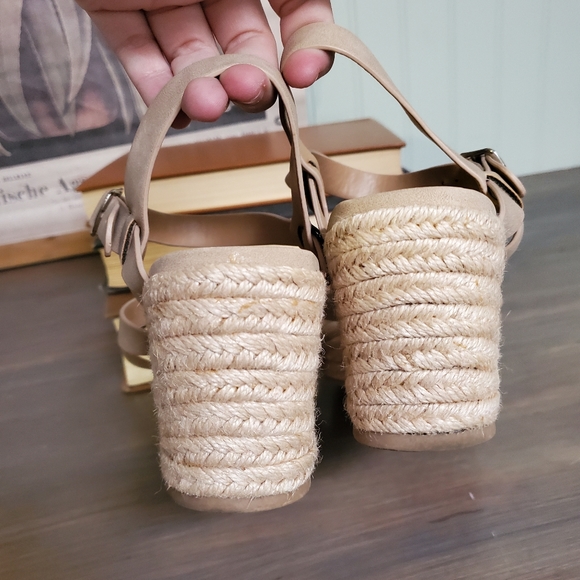 Y NOT Strappy Espadrille Wedge Sandals Summer Vacation womens sz 8 - Picture 4 of 8